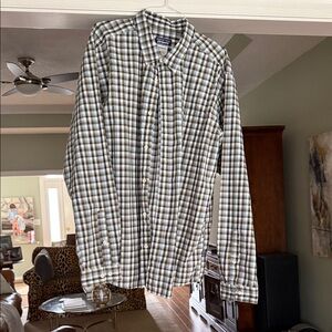 Patagonia Men's Green and Brown Checkered Shirt